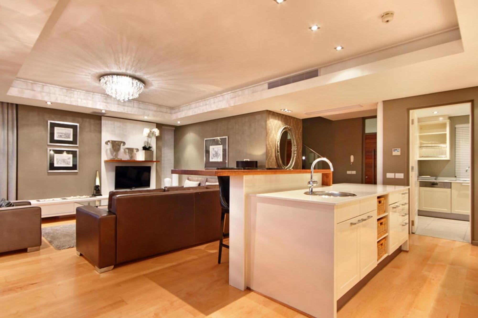 Three-Bedroom Apartment Penthouse