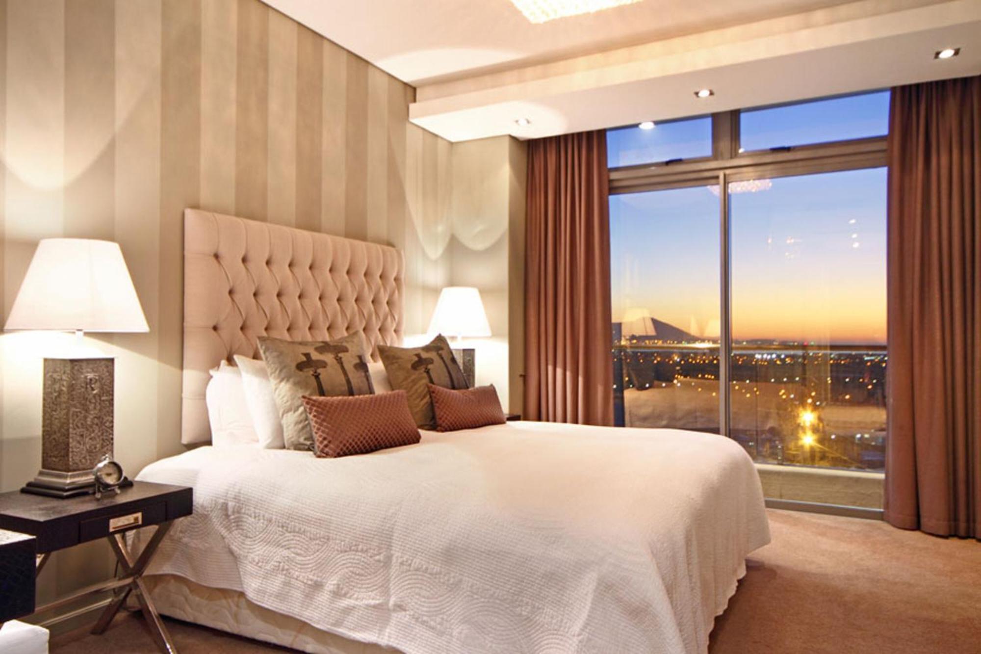 Three-Bedroom Apartment Penthouse