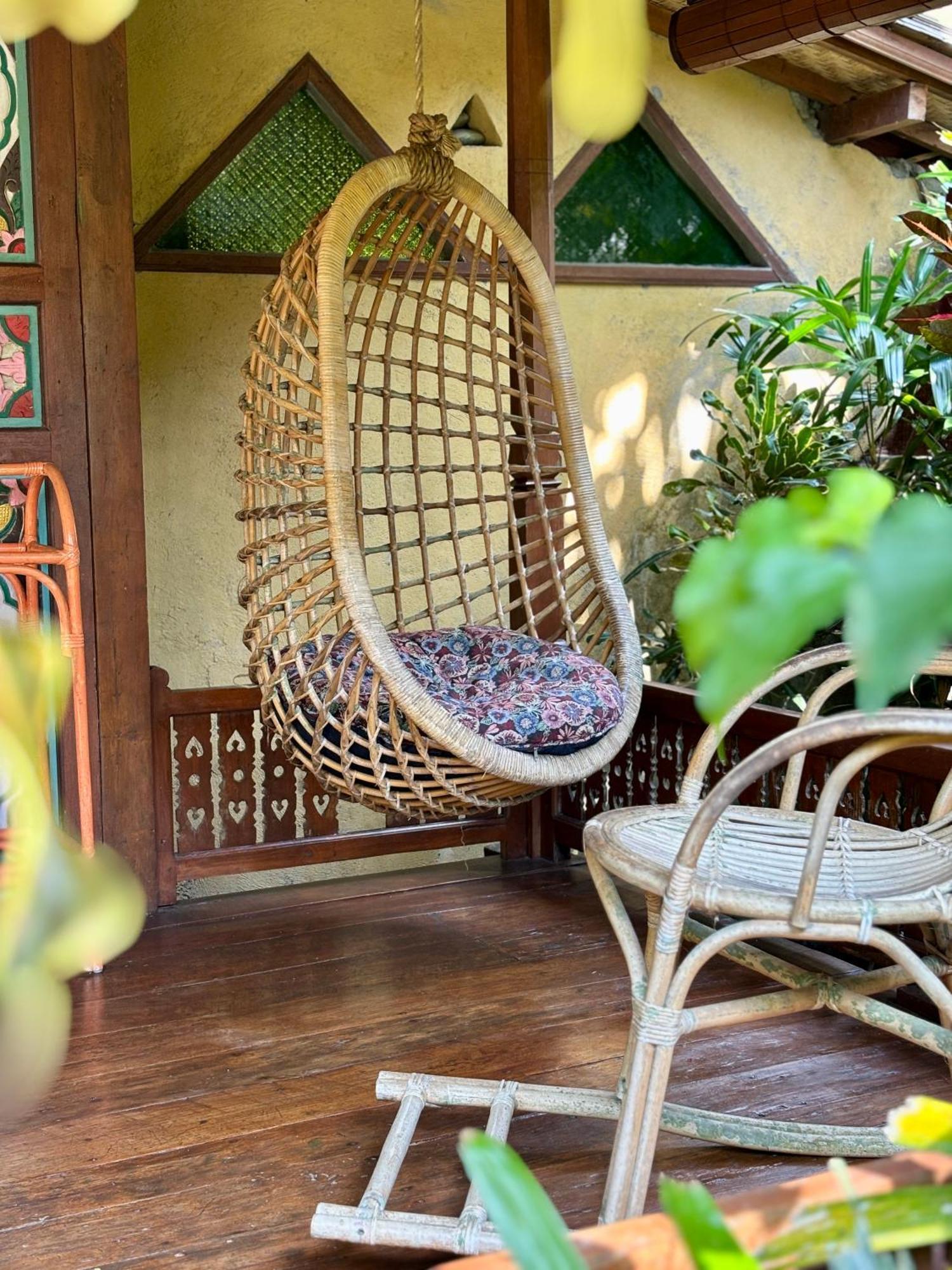 Bungalow Garden View