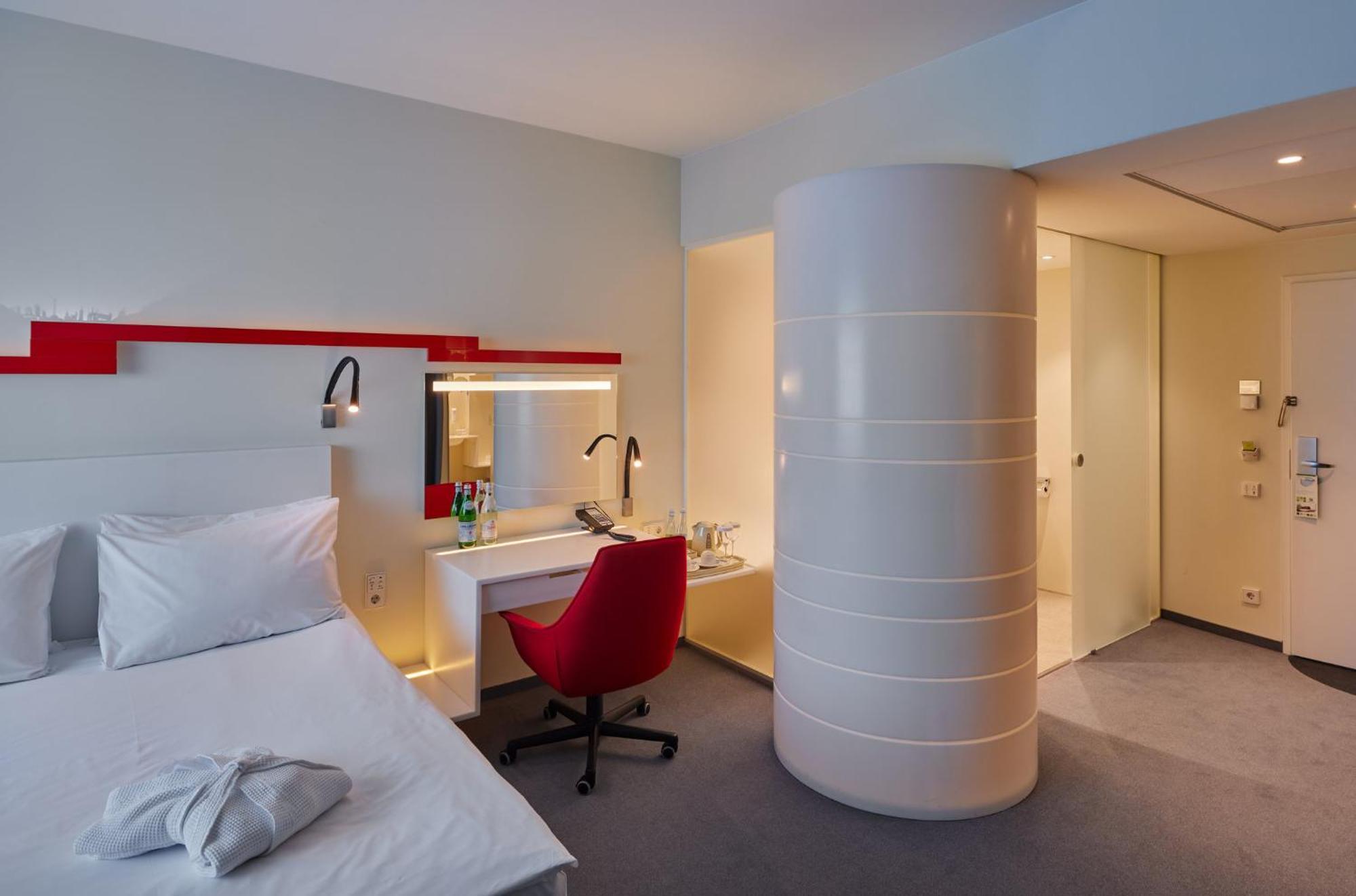 Premium Double Room Walk Shower
