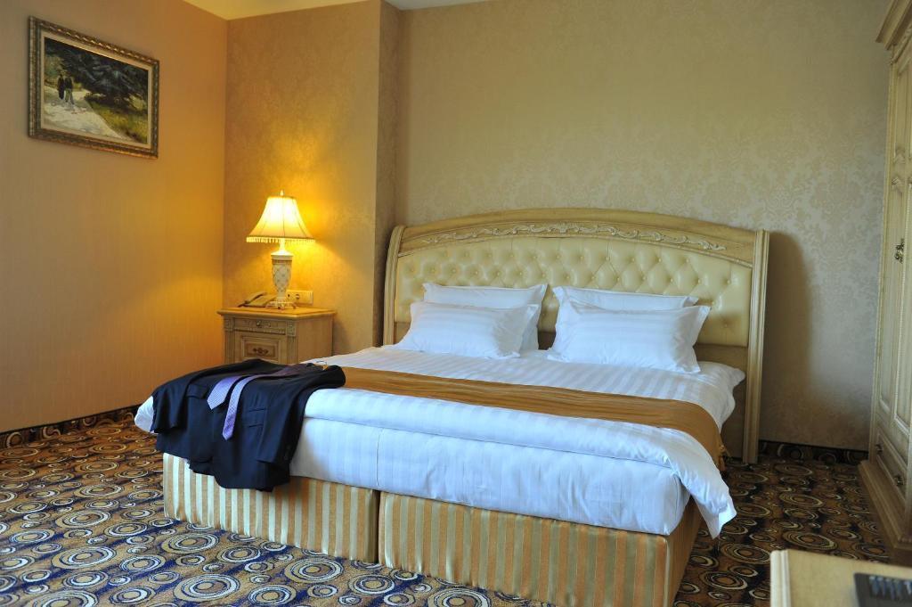 Doppel- oder Zweibettzimmer