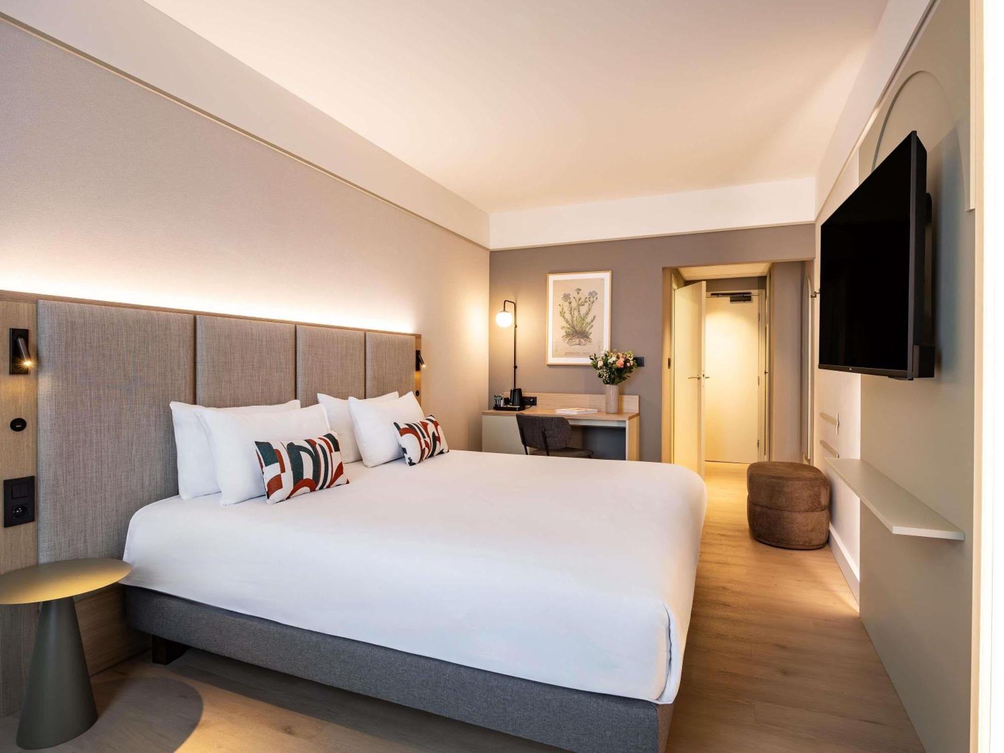 Deluxe King Room,1739361619:JPEG