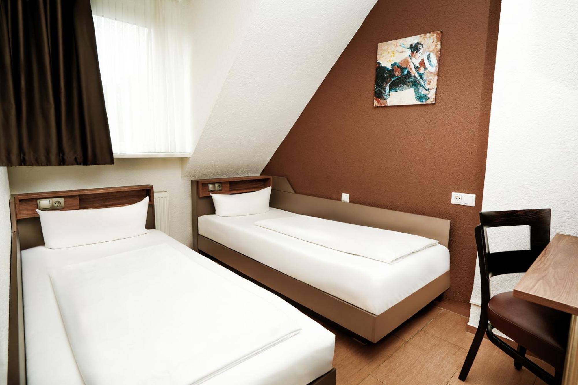 Standard Twin Room 2 single beds