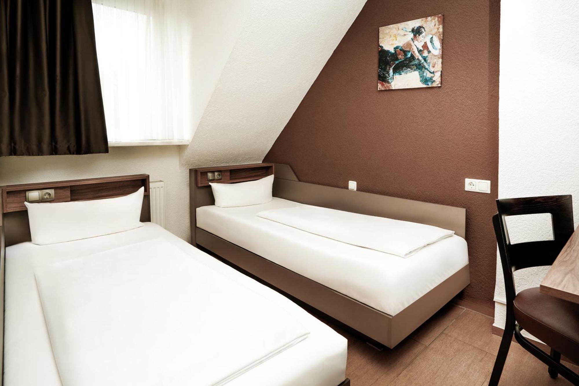 Standard Twin Room 2 single beds