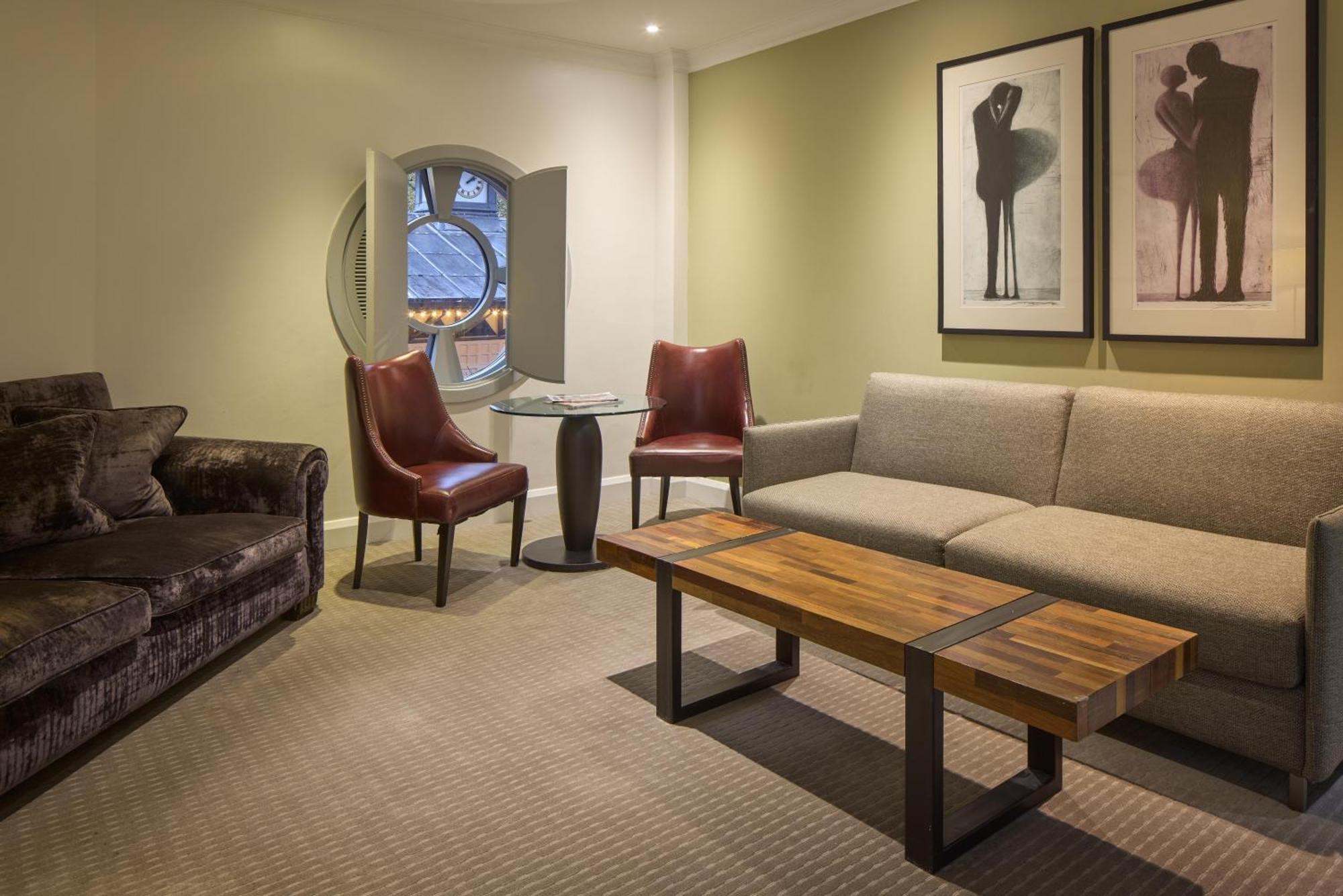 One-Bedroom Suite,1742569065:JPEG