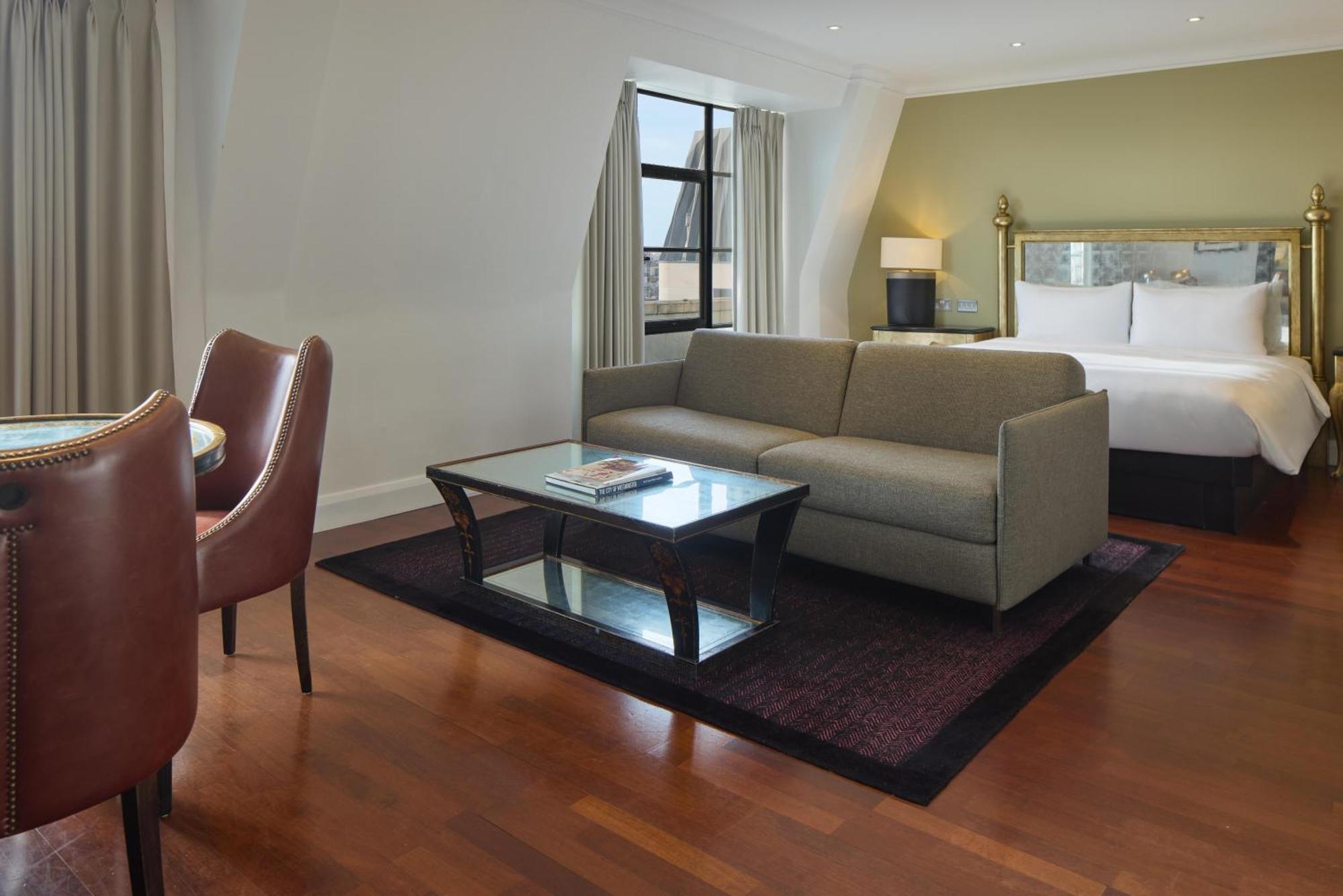 Studio Suite,1742574799:JPEG