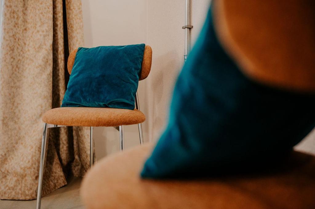 1 SINGLE BED 4-BED SHARED DORMITORY ROOMMIXED