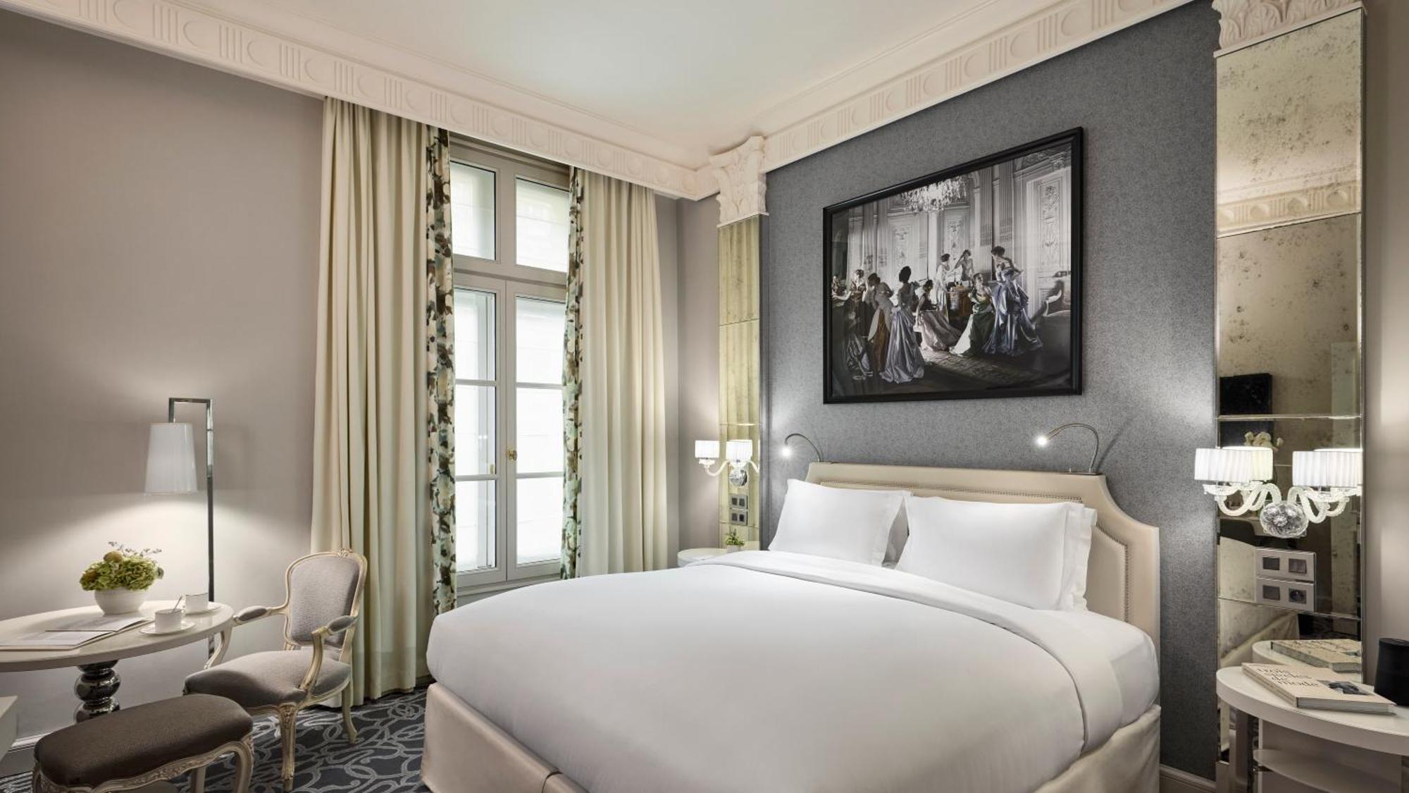 Luxury Room - 1 Queen Bed,1742606479:JPEG