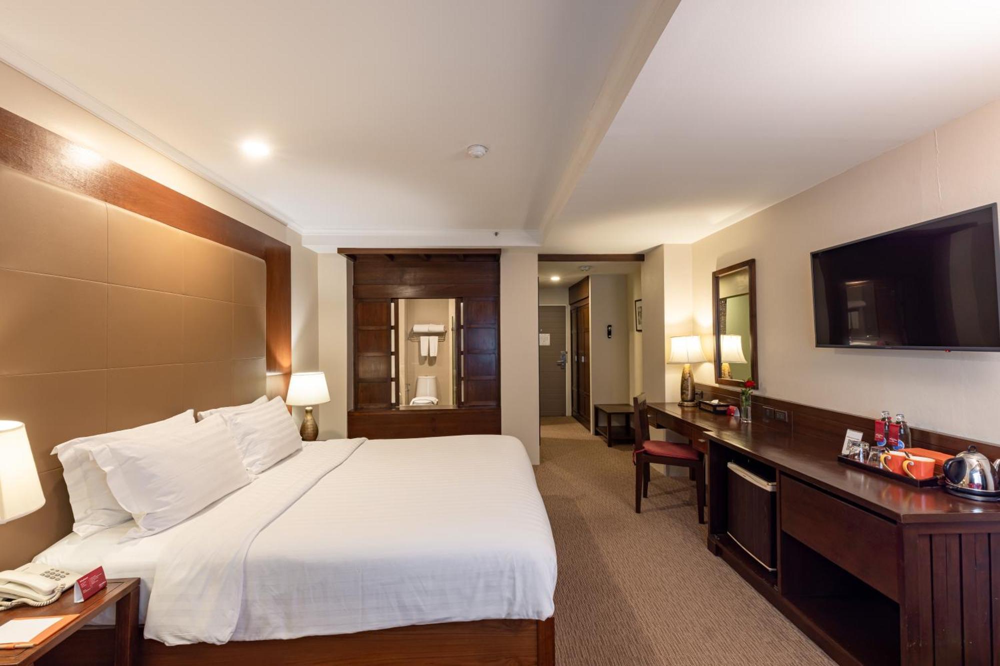 Superior King Room