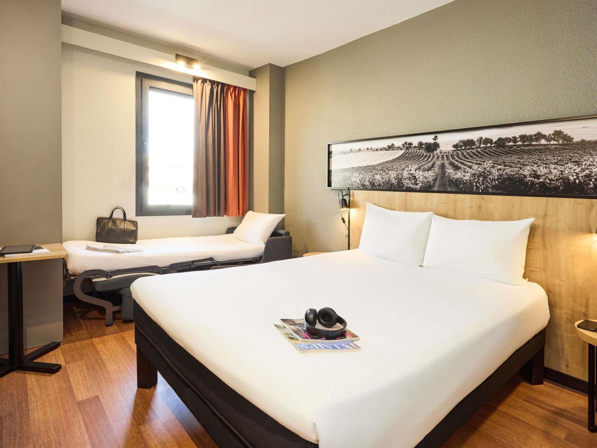 Double Room Extra Child Bed