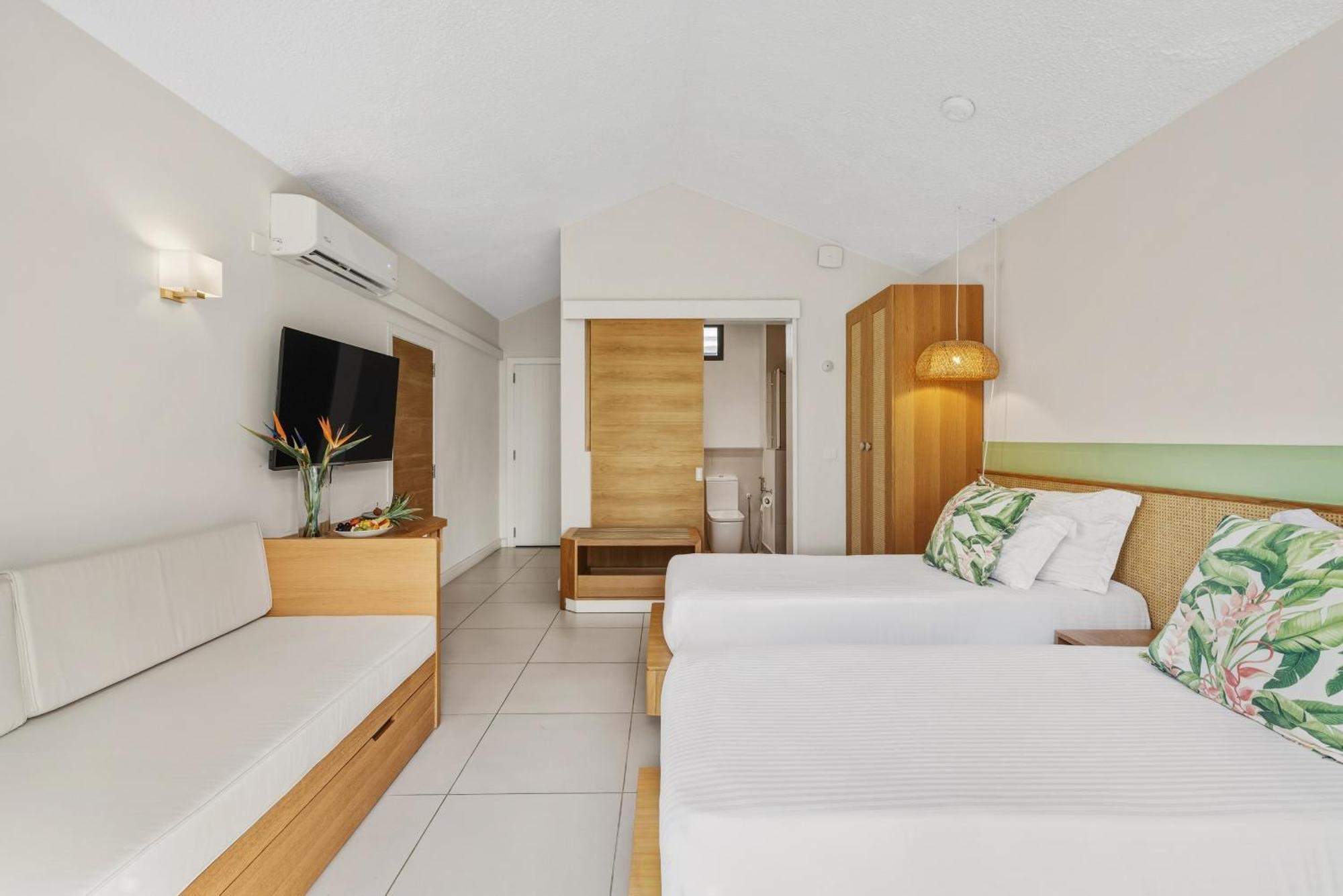 Coral Signature Room Garden View