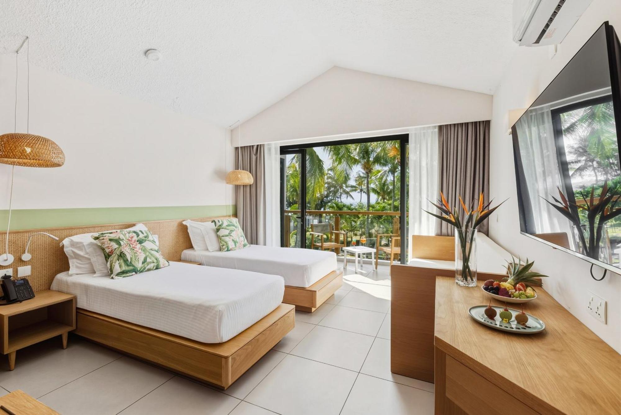 Coral Signature Room Garden View