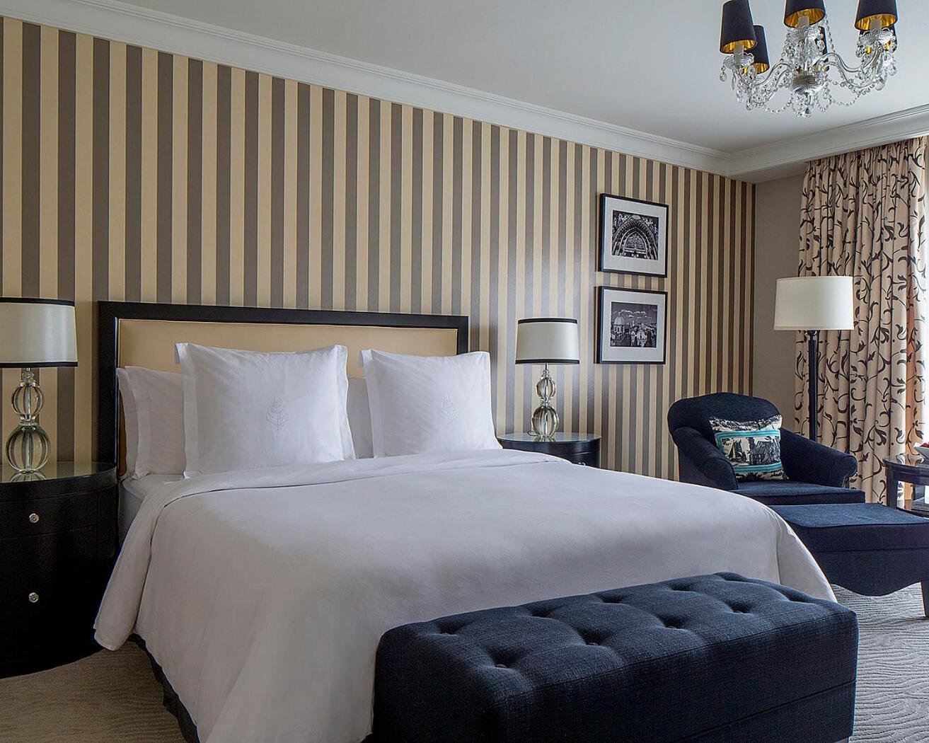 Modern King Room,1742796651:JPEG