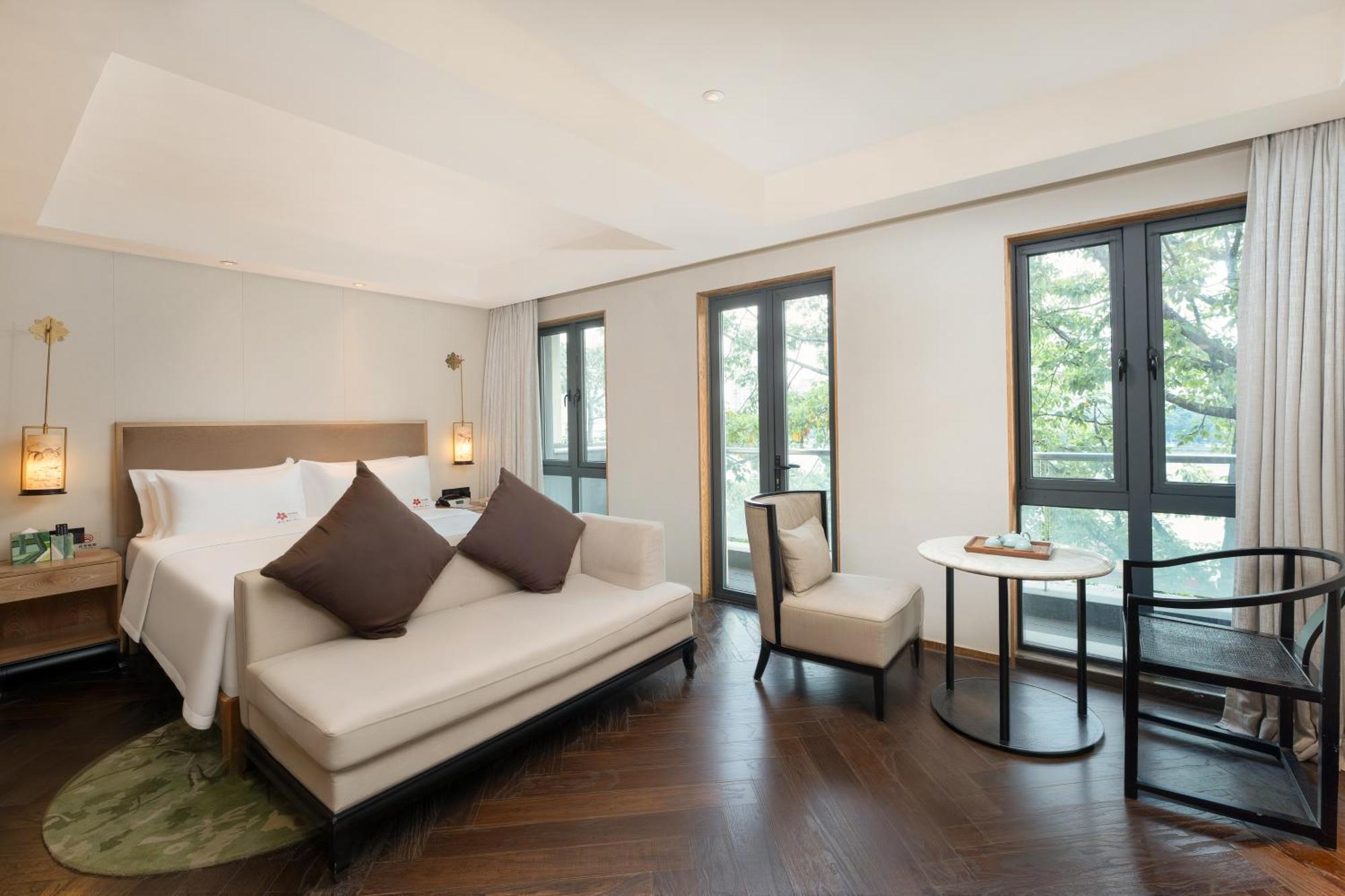 Suite City View