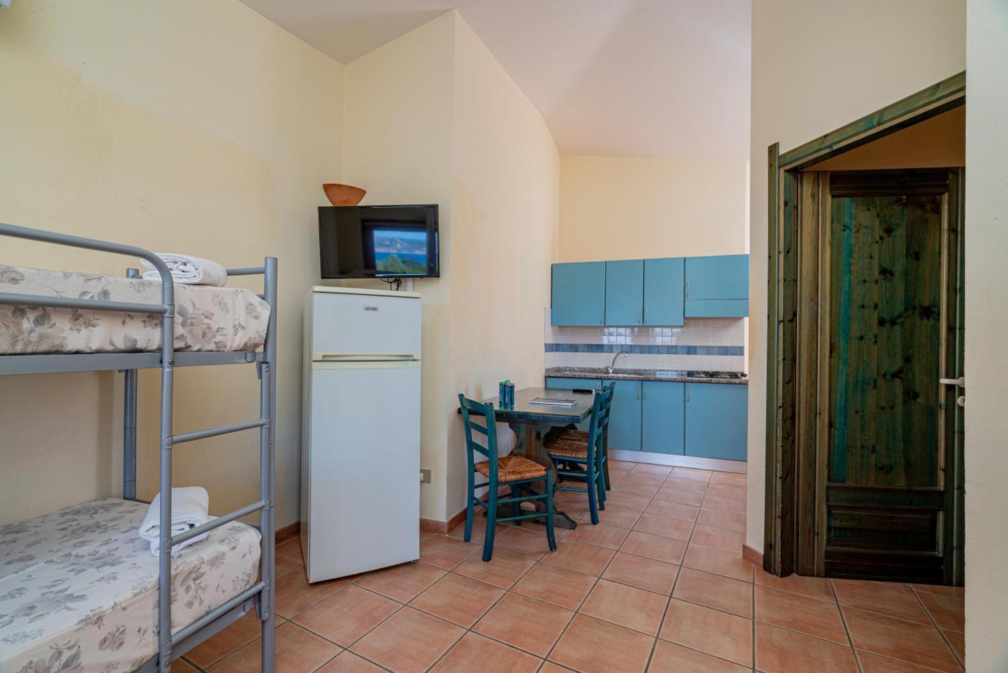 One-Bedroom Apartment,1742980377:JPEG