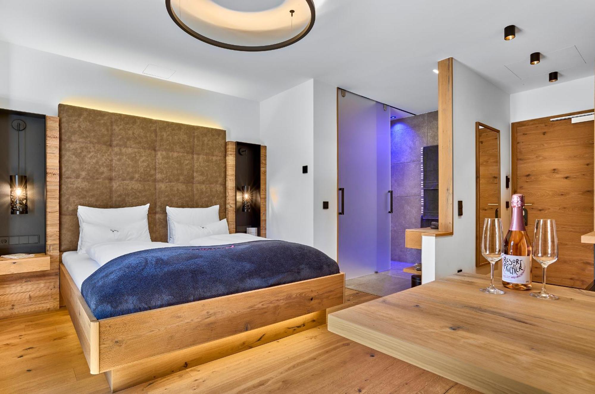Double Room,1743884655:JPEG
