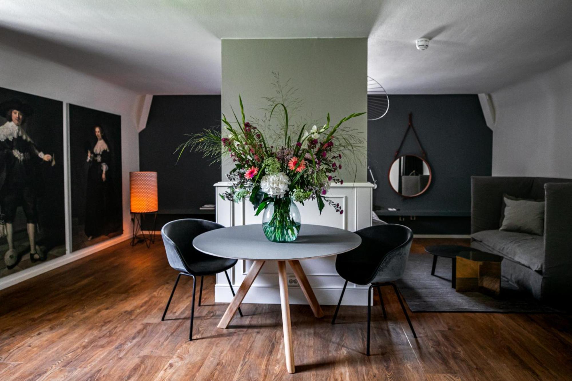 Junior Suite,1746812469:JPEG