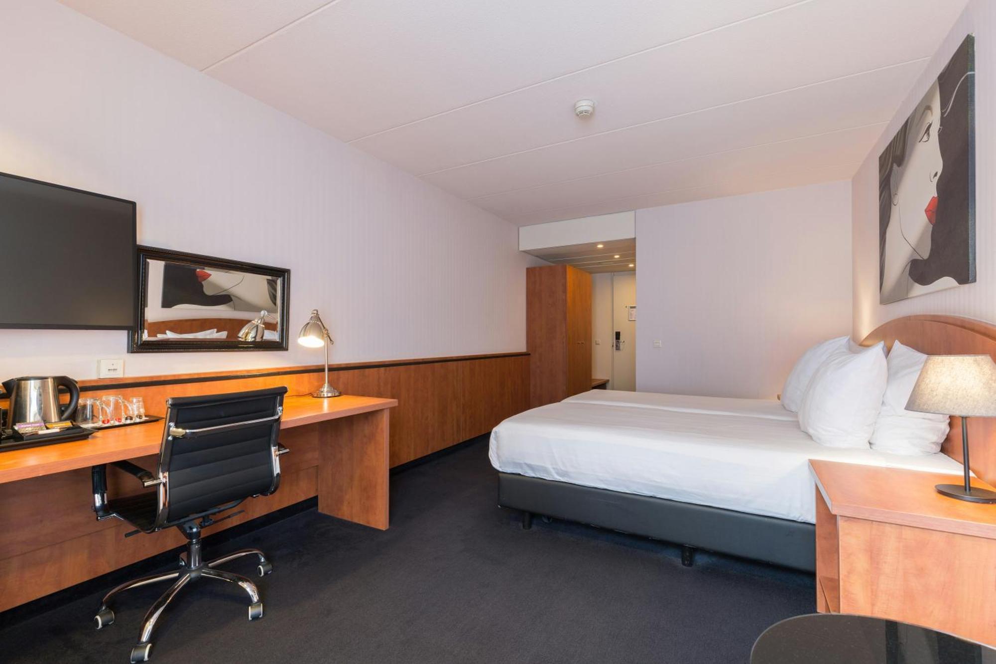 Twin or Double Room,1746817590:JPEG