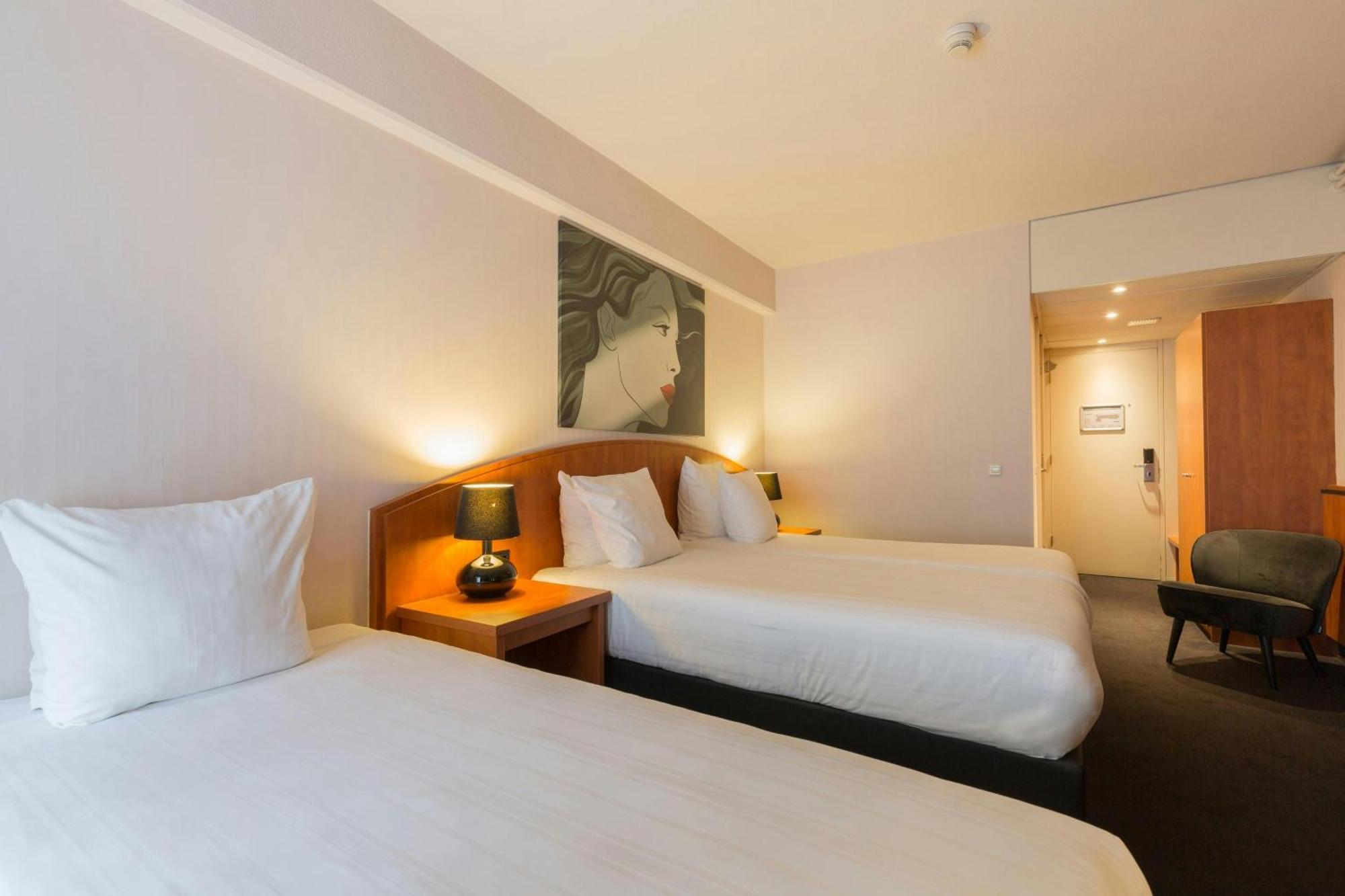 Triple Room,1746818422:JPEG