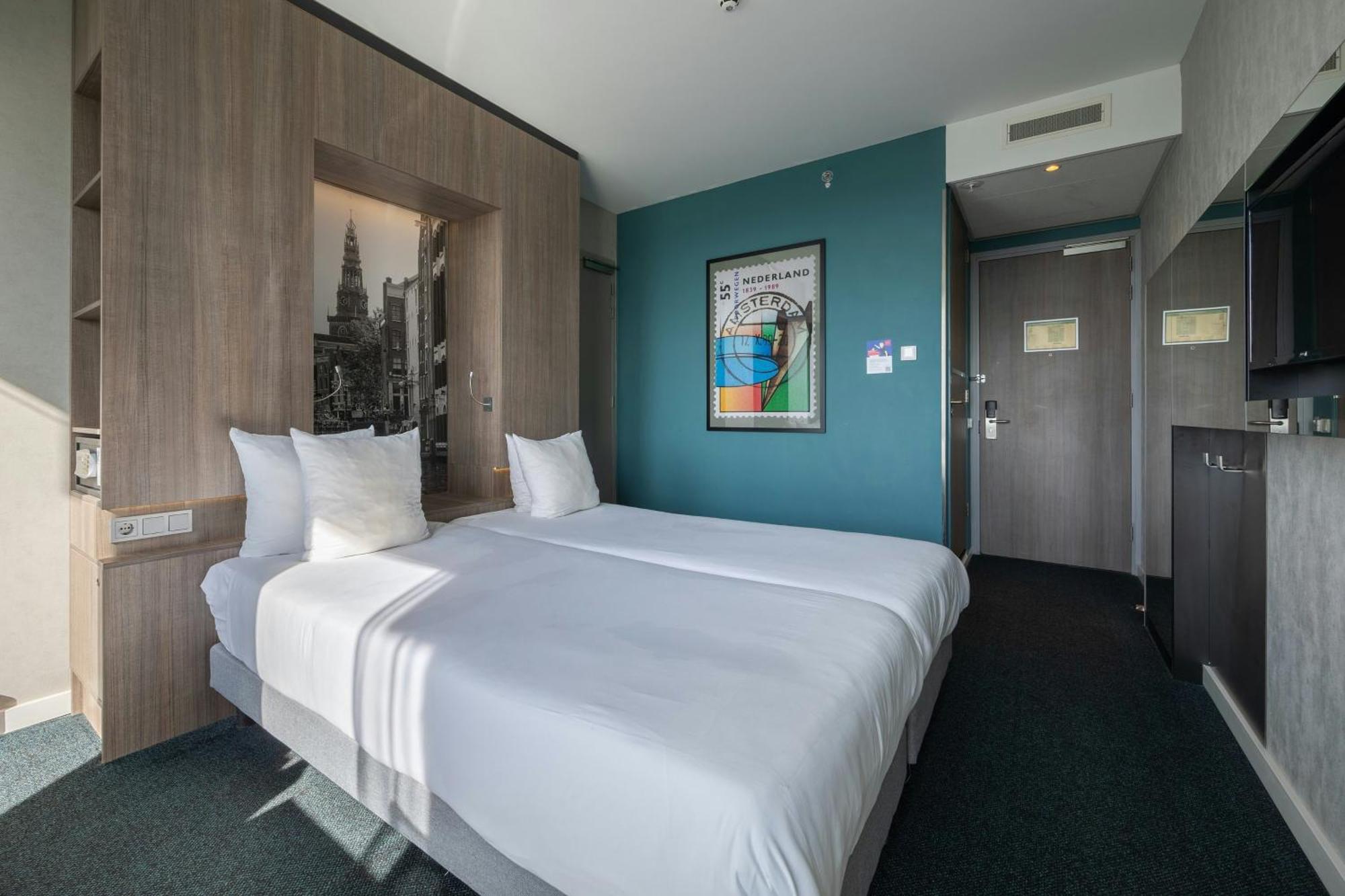 Deluxe Room 1 Twin Bed