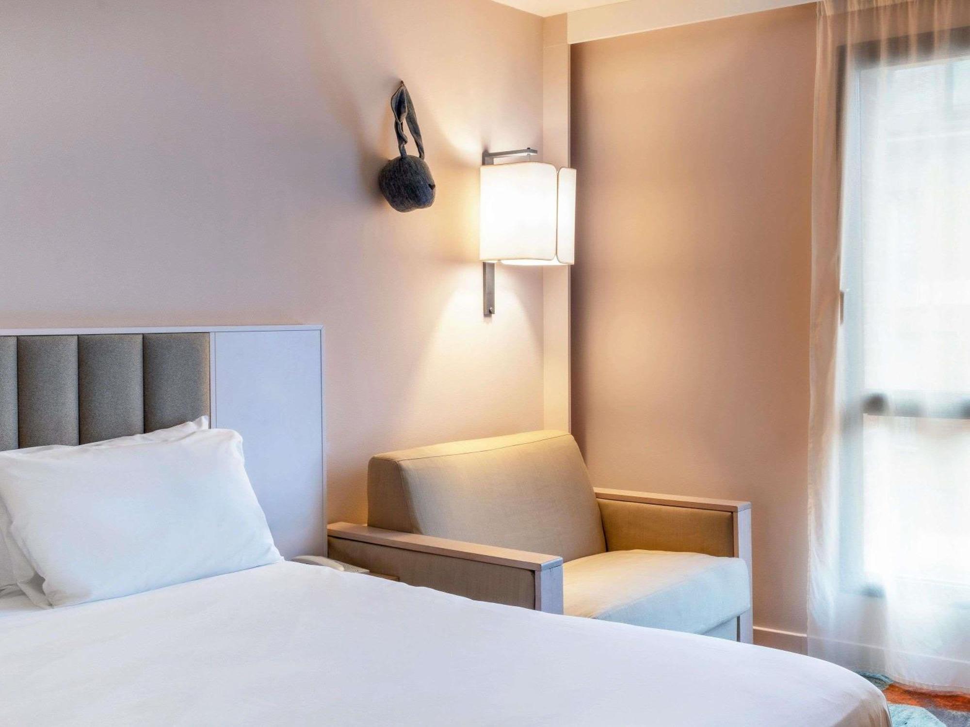 Classic Double Room,1717022730:JPEG