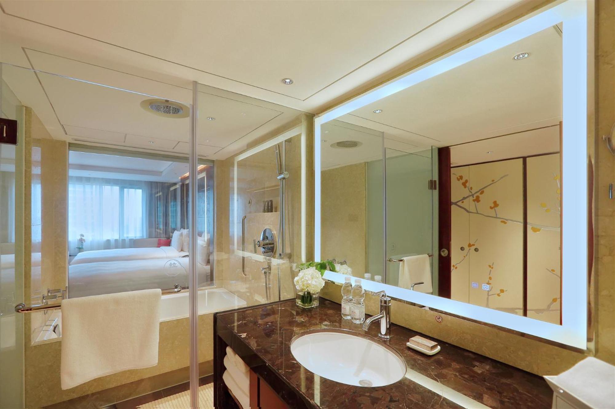Deluxe King or Twin Room,1756514071:JPEG