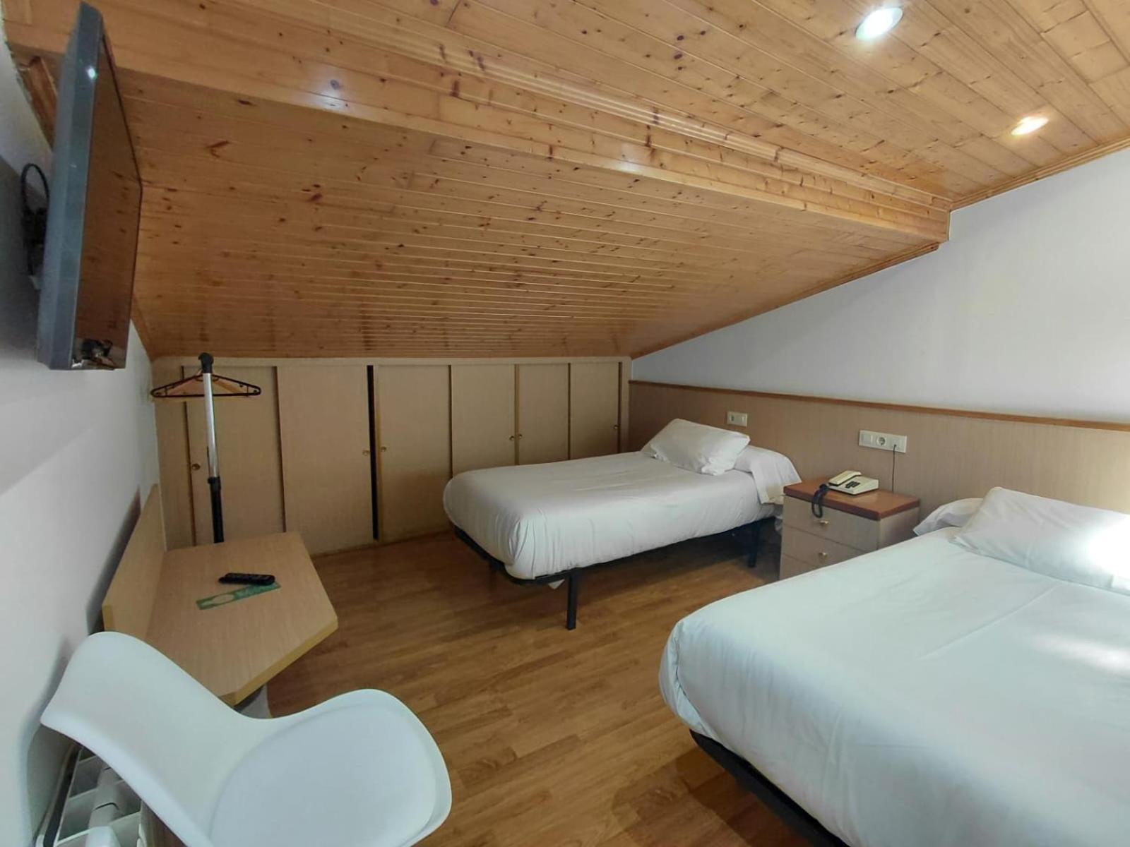 Twin Room Attic