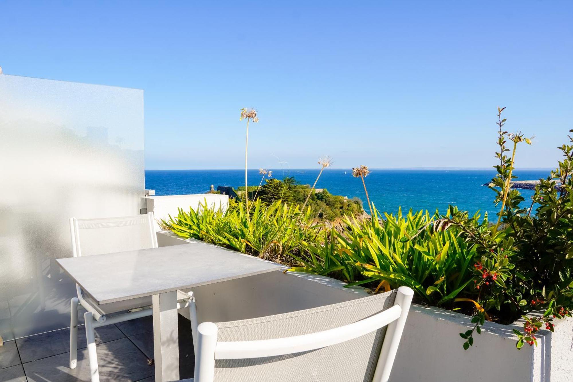 Comfort Double Room Terrace Lateral Sea View