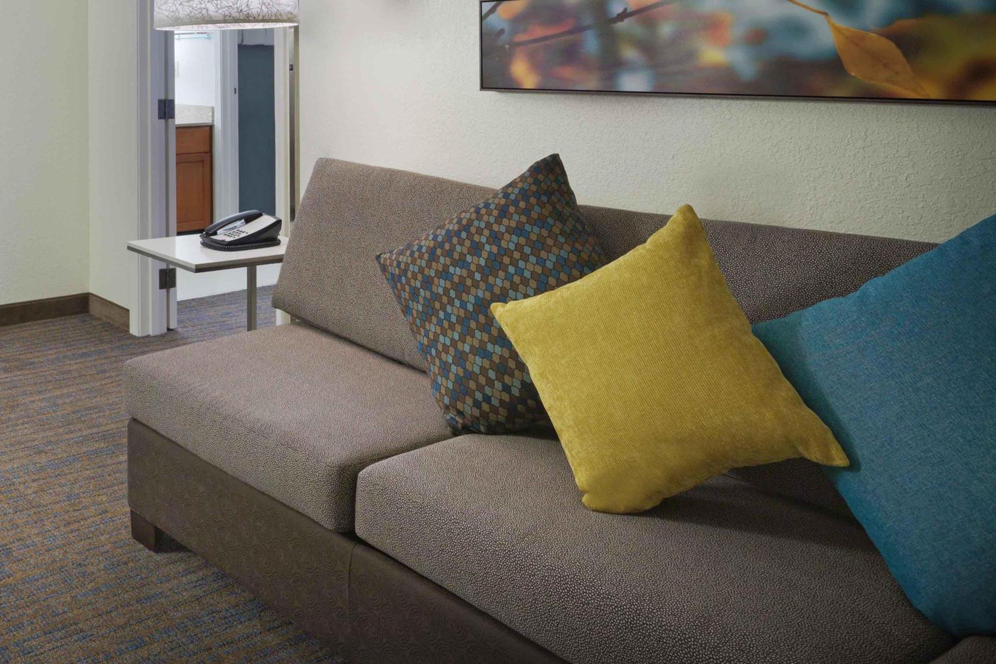 One-Bedroom Queen Suite with Sofa Bed,1758324628:JPEG
