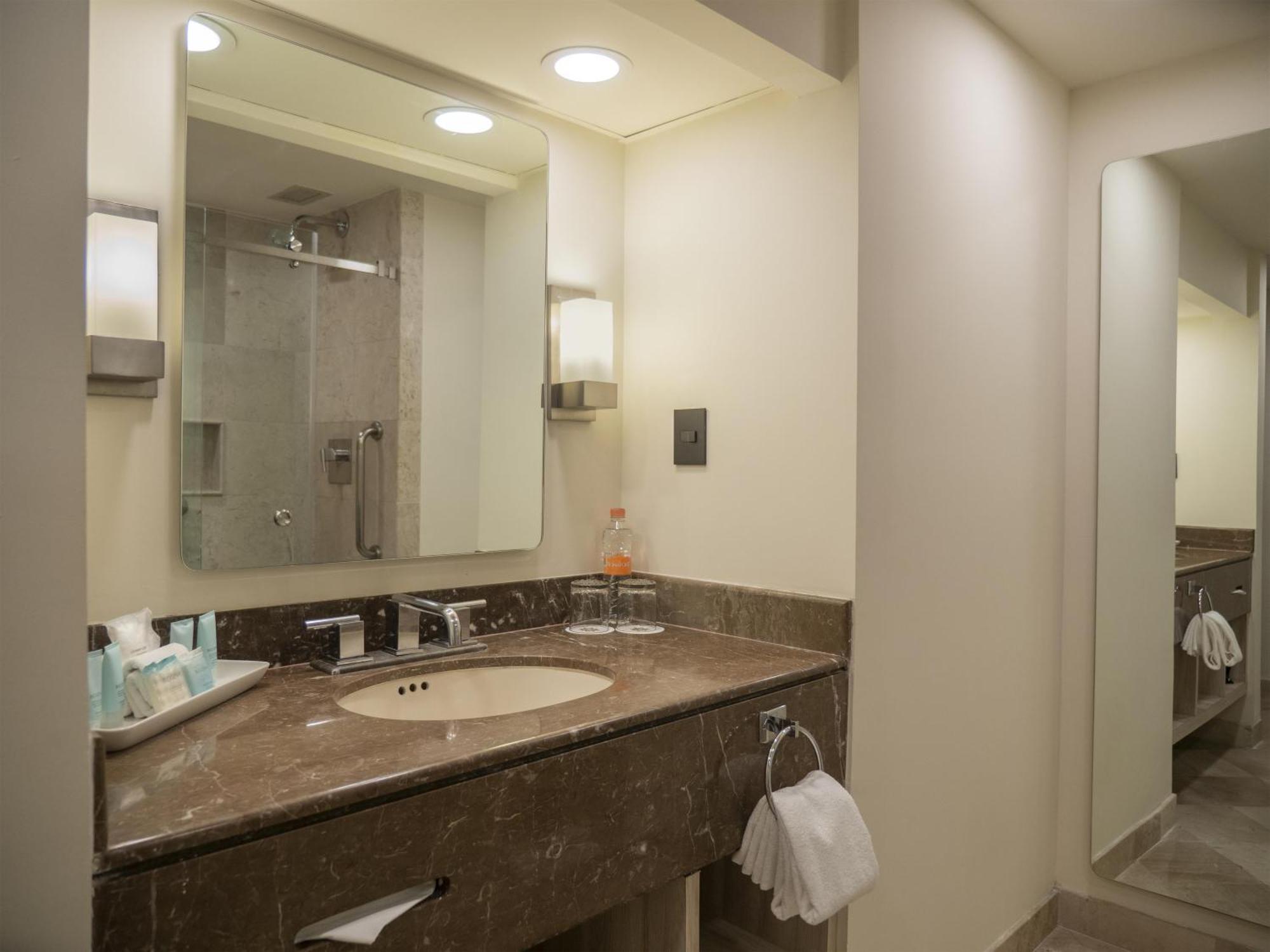Junior Suite with Two Double Beds,1758335001:JPEG
