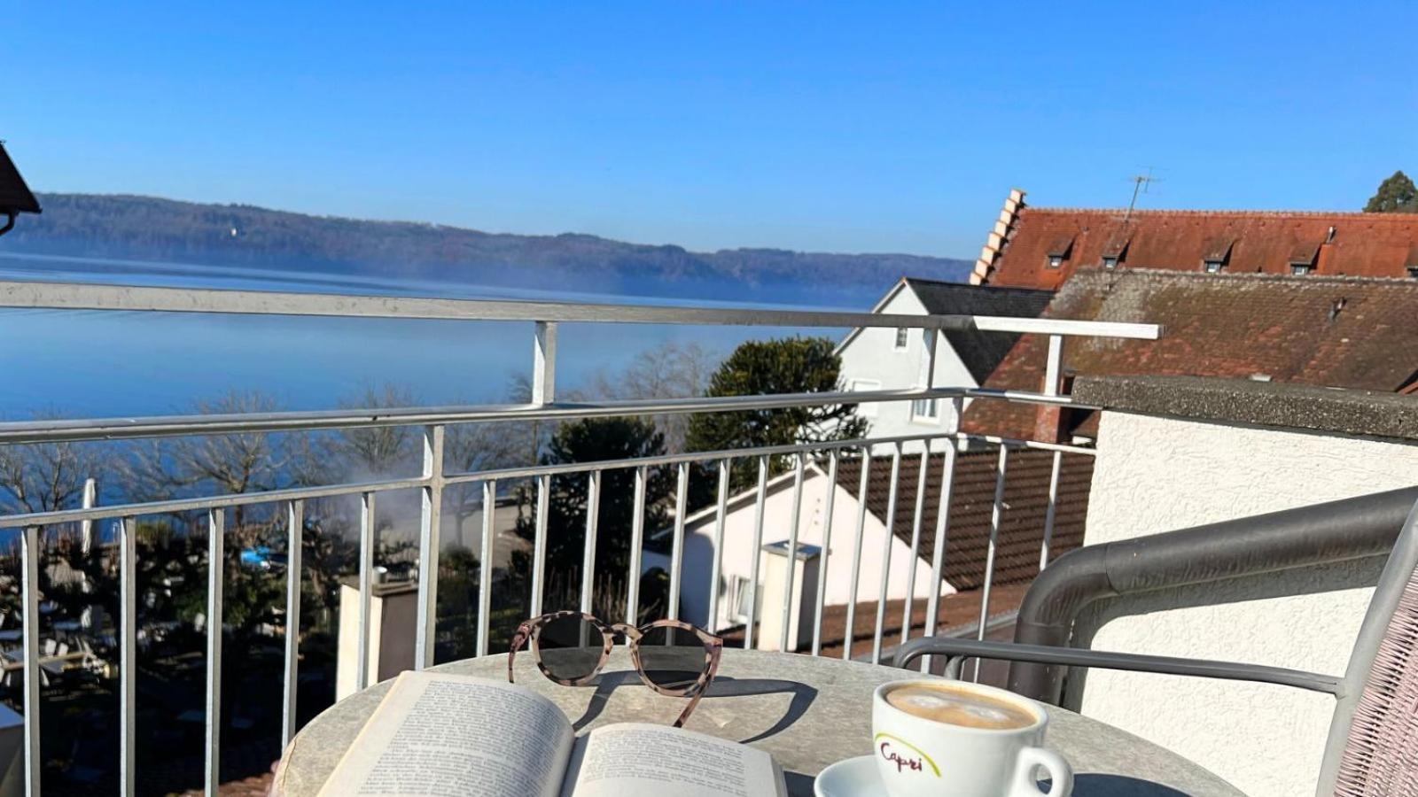 Double Room Balcony Lake View
