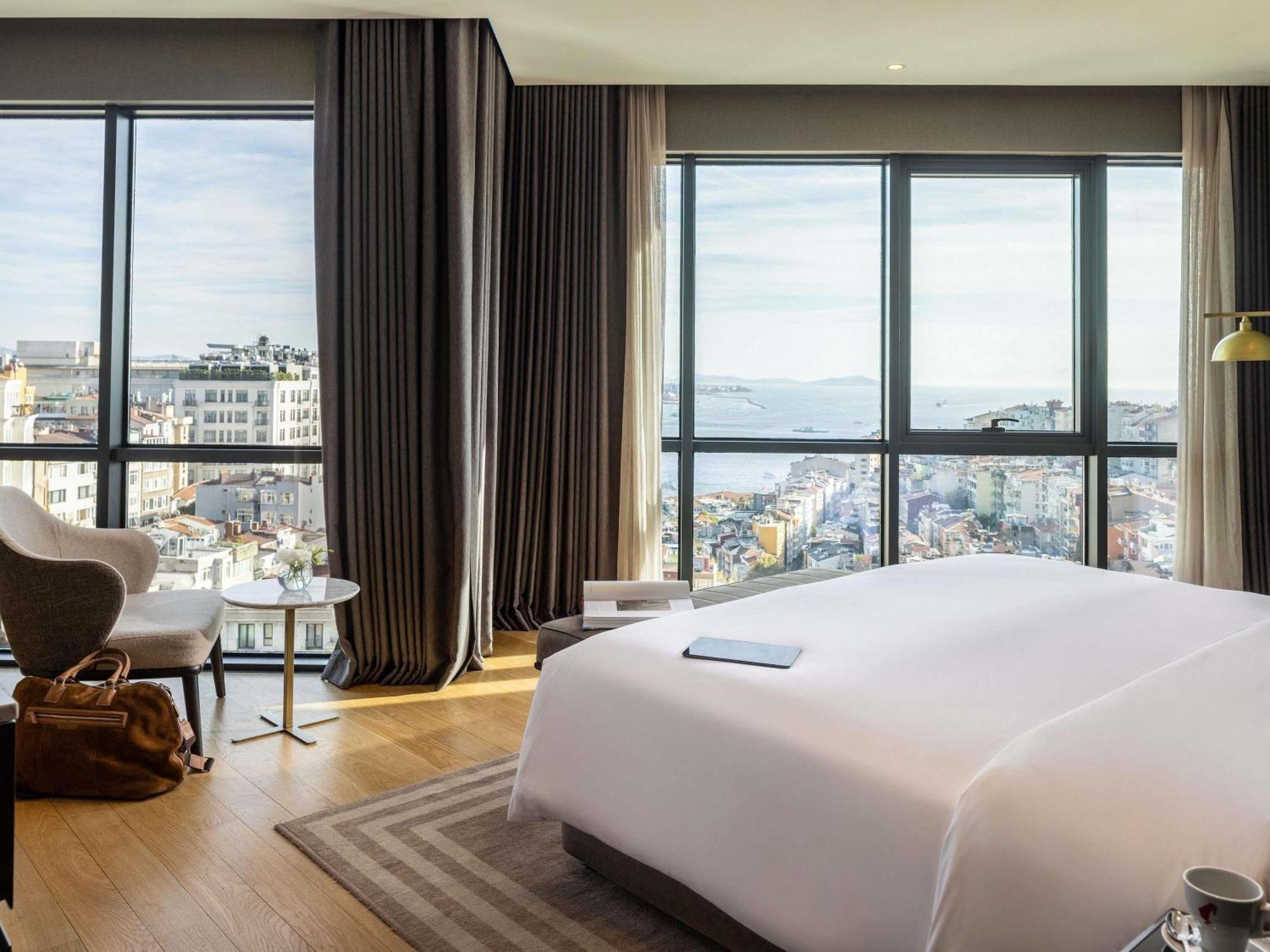 One Bedroom Signature Suite Terrace Bosphorus View Club Millesime Access,1770028472:JPEG