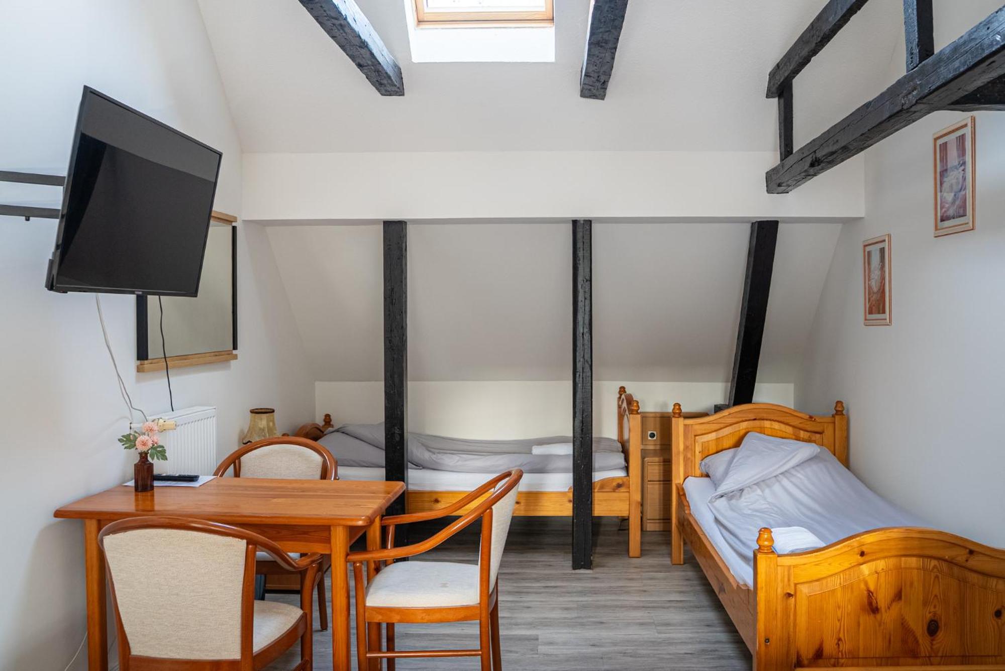 Classic Quadruple Room,1758870509:JPEG