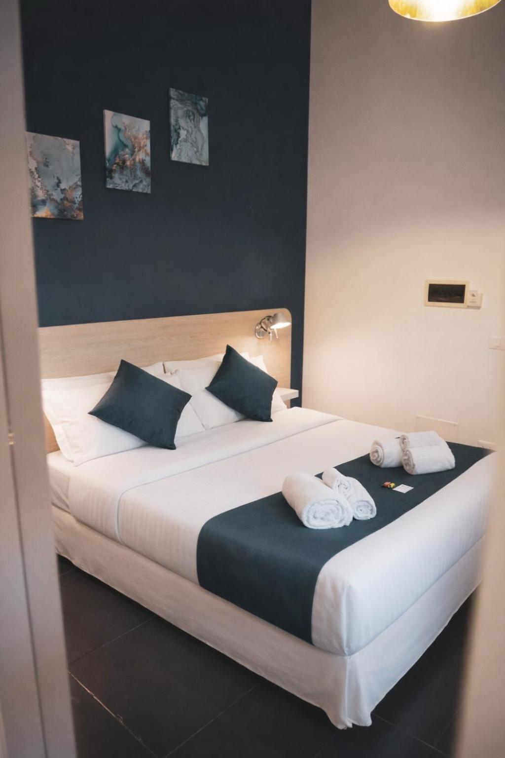 Double Room Private Bathroom