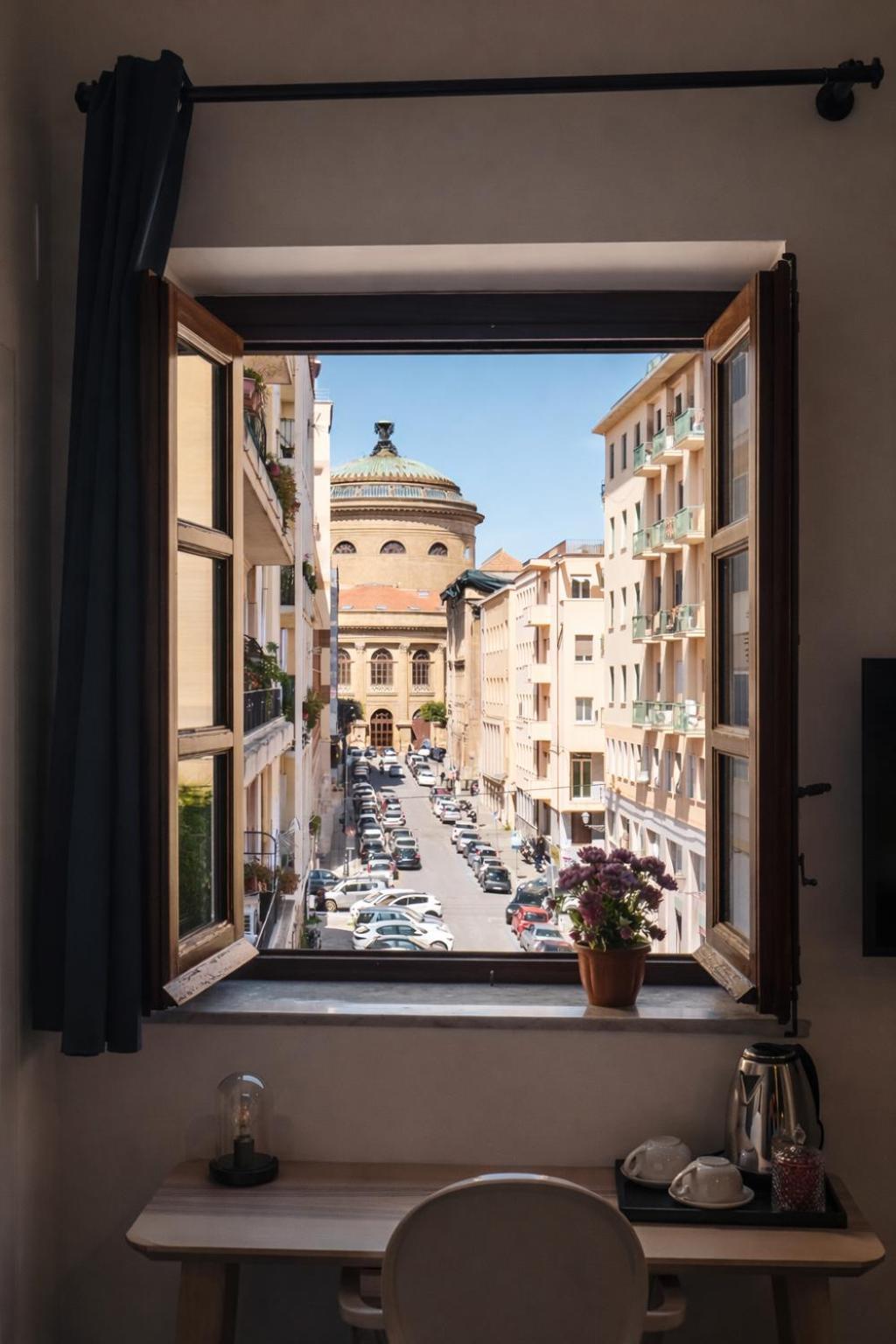 Double or Twin Room Private Bathroom