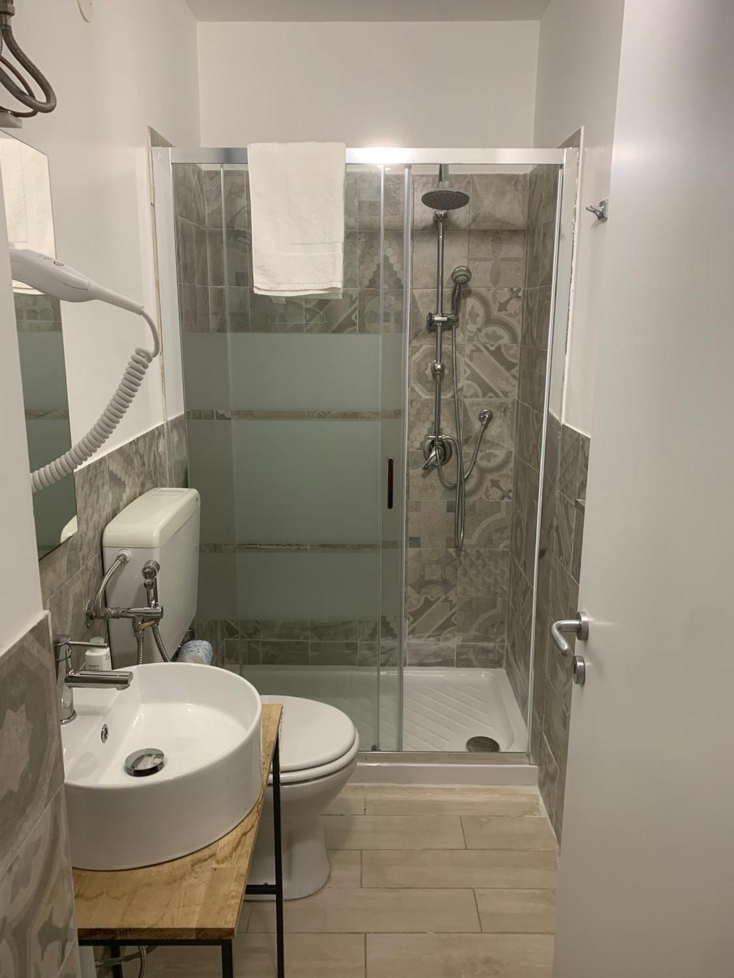 Quadruple Room Private Bathroom