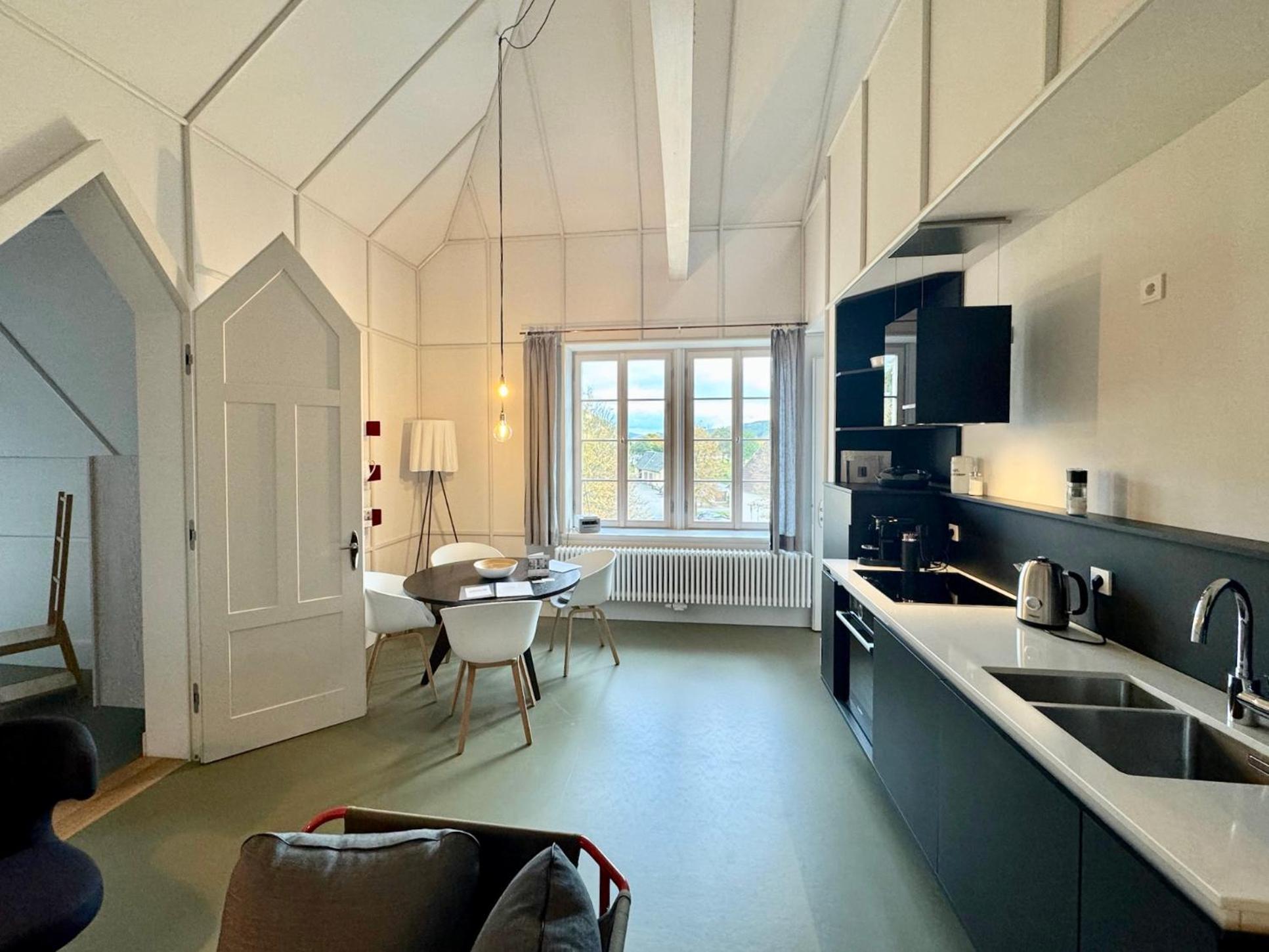 Apartment Split Level
