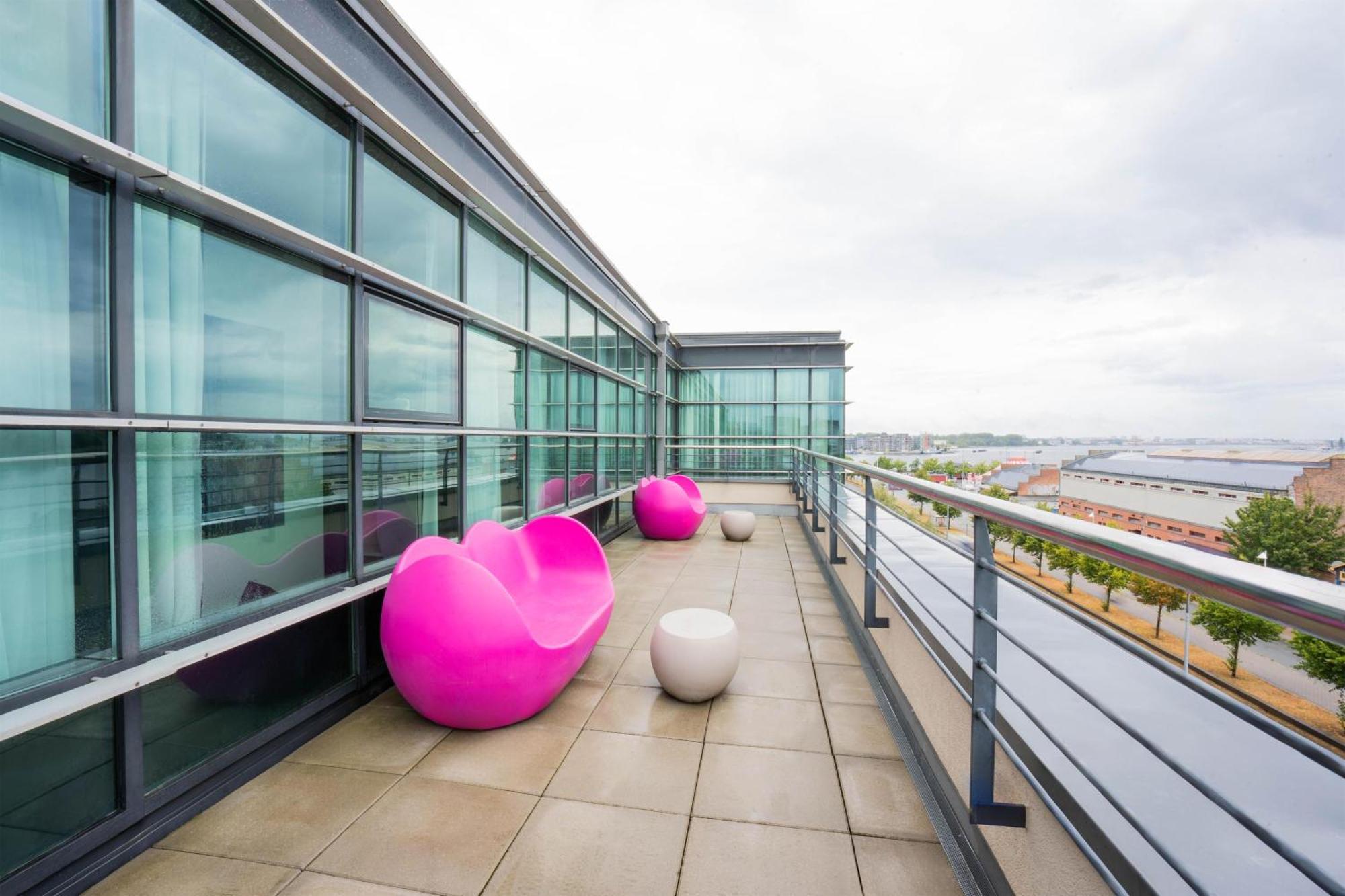 Superior Design Room Balcony