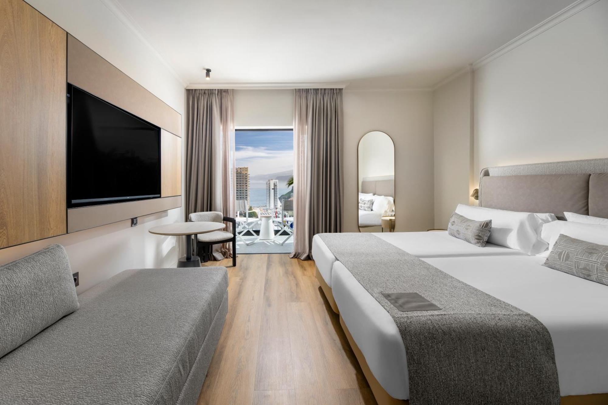 Twin Room Sea View