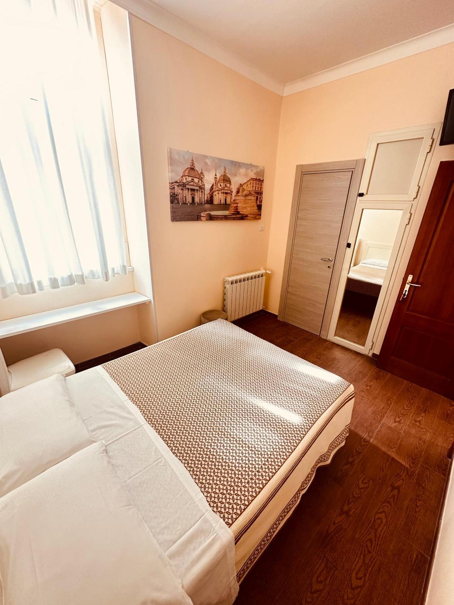 Small Double Room,1769556705:JPEG