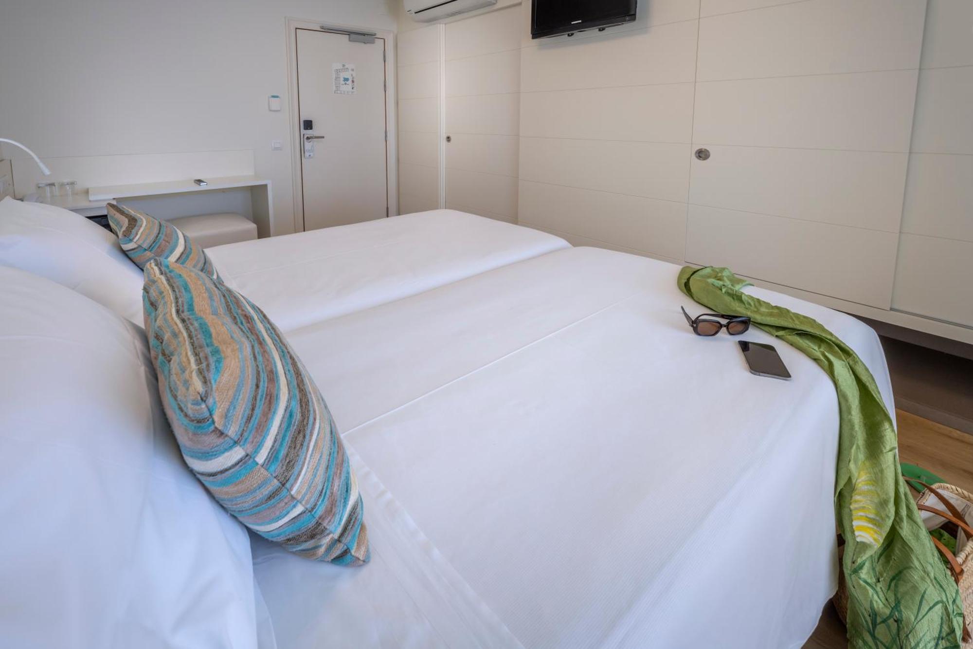 Budget Double or Twin Room without a view,1770860281:JPEG