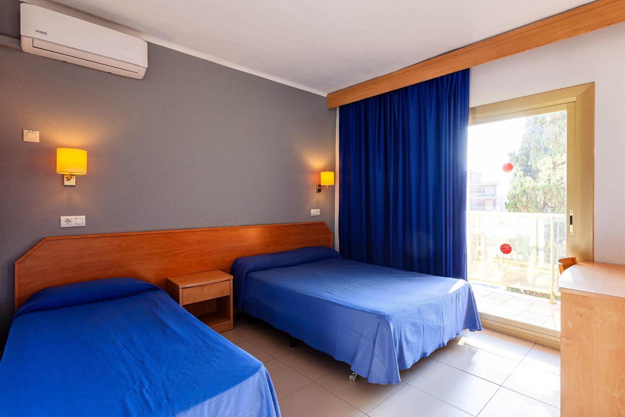 Classic Quadruple Room