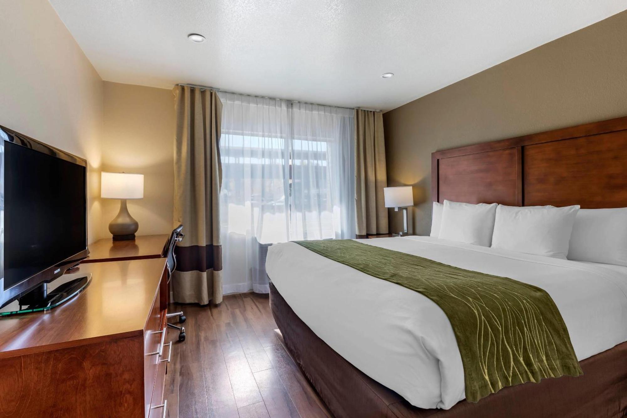 Suite Three Queen Beds Accessible or Non-Smoking