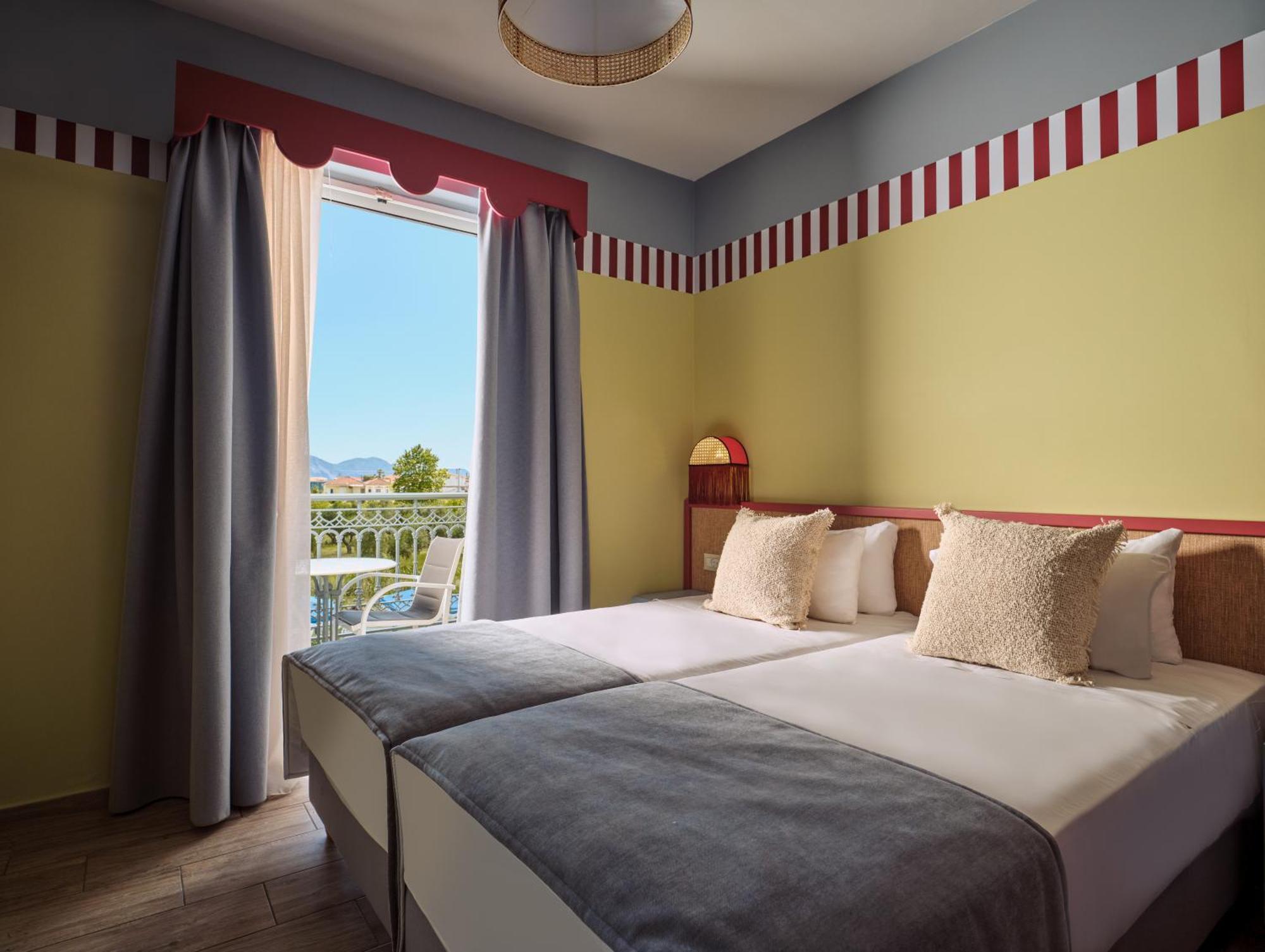 Deluxe Double or Twin Room Pool View