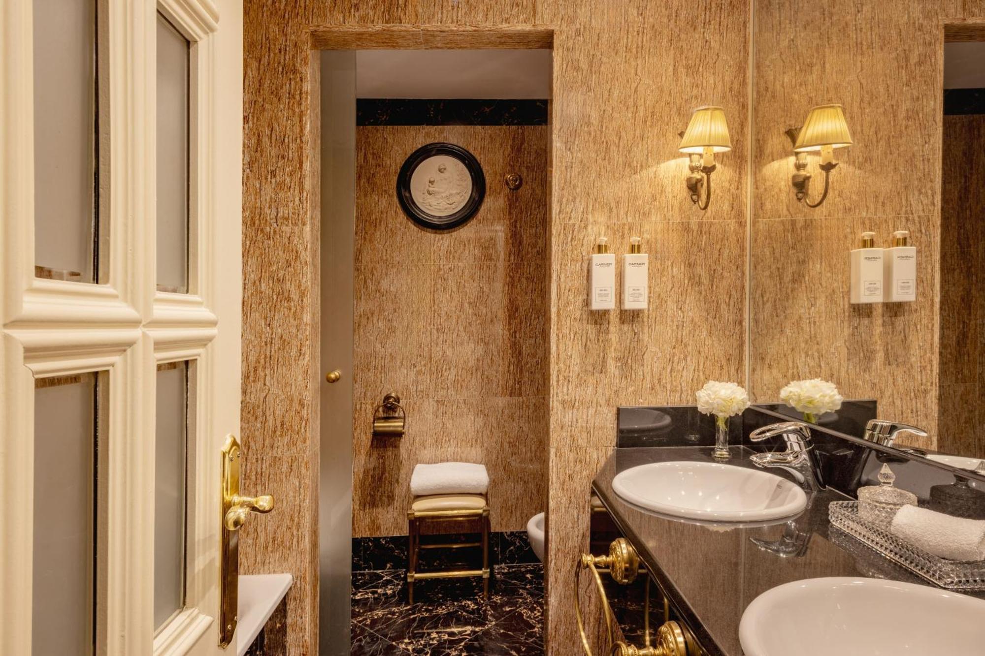Premier Room,1771705620:JPEG