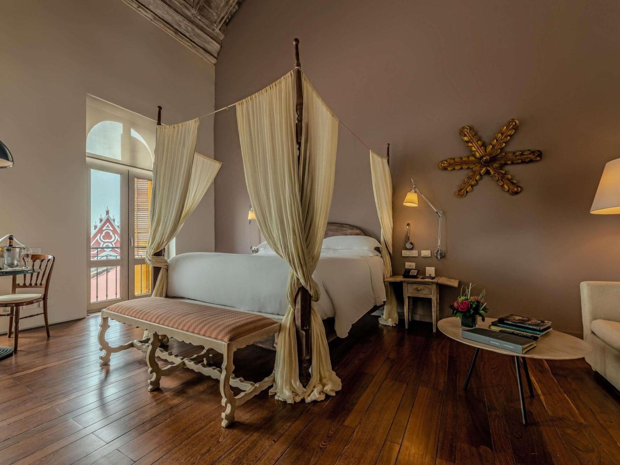 Colonial Suite,1771746392:JPEG