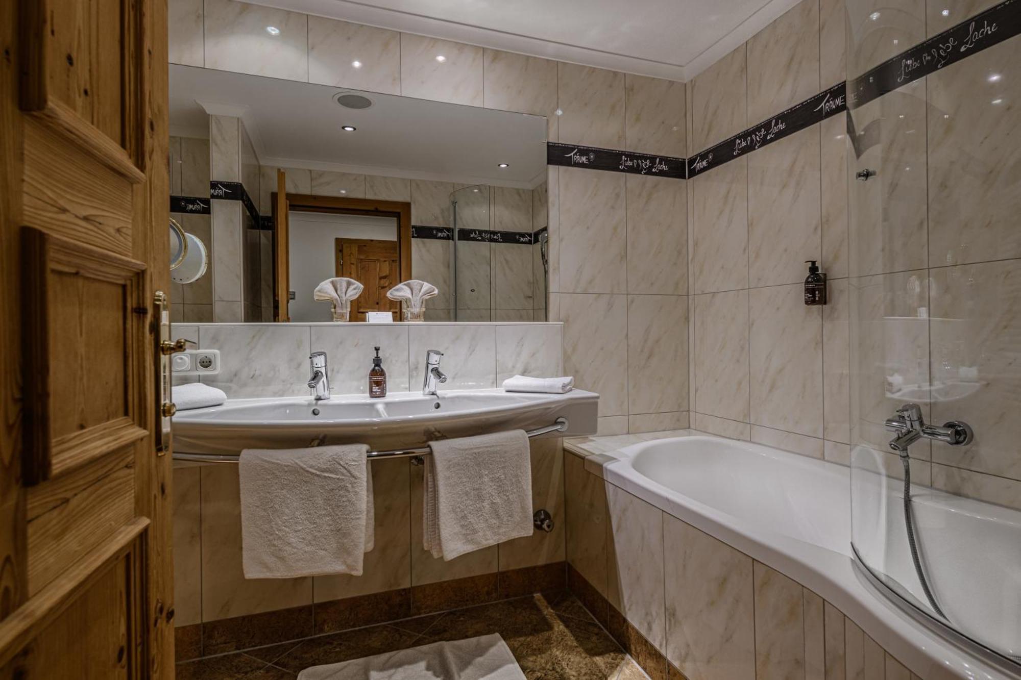 Standard Junior Suite