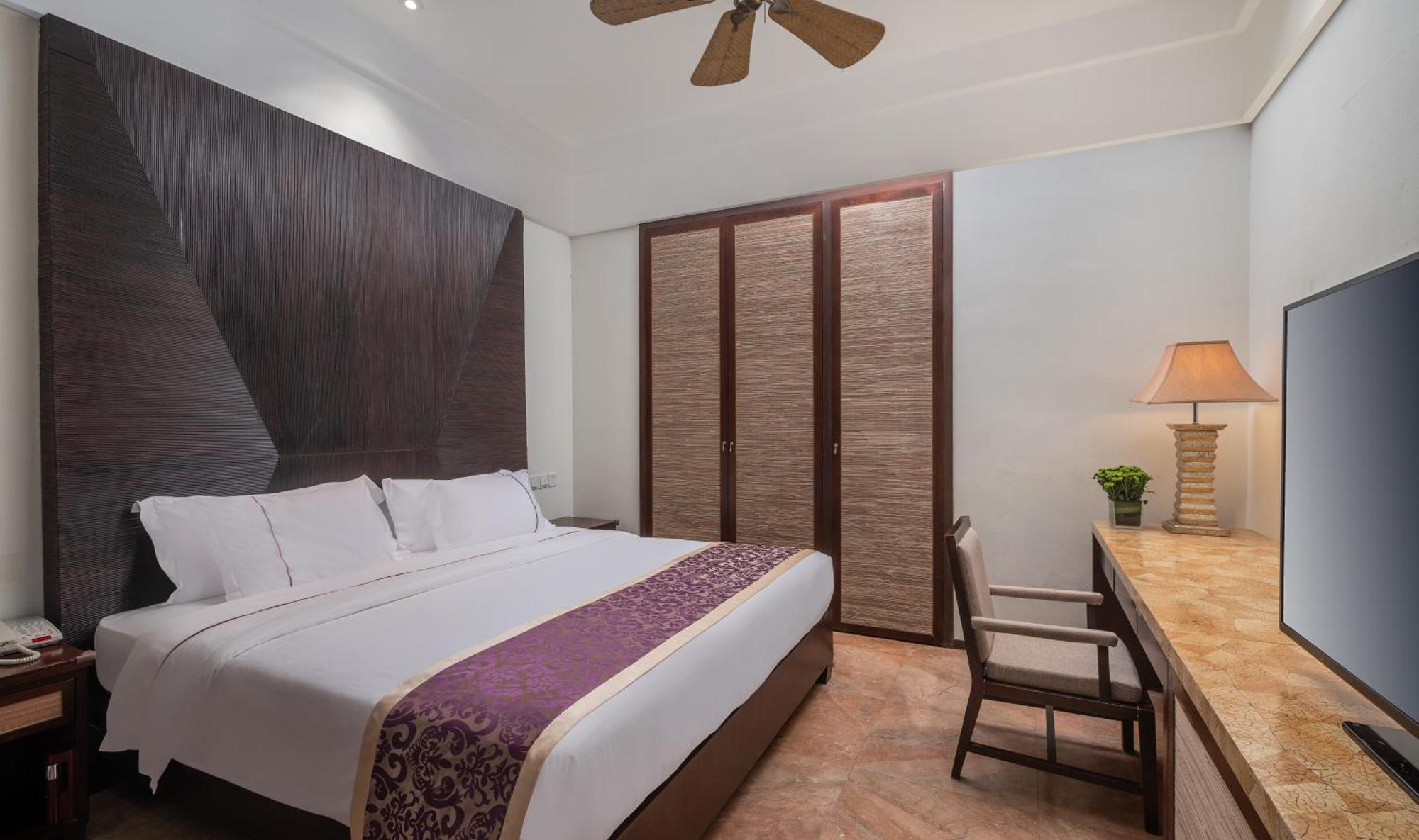 Super Deluxe King Bed Suite Sea View