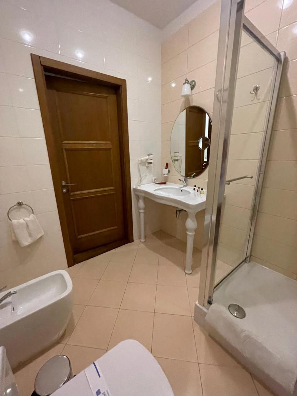 Deluxe Double or Twin Room City View