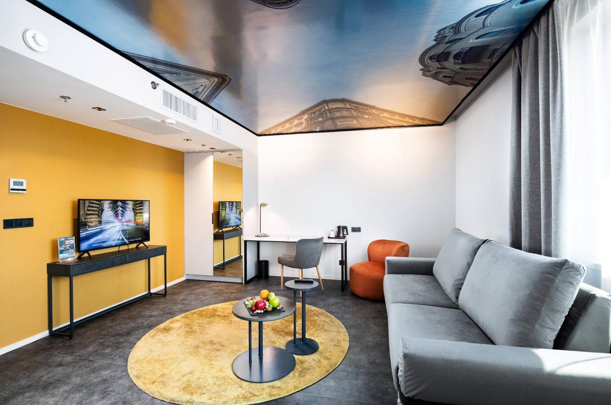 Limited Suite
